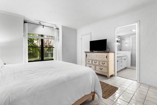 Bathroom, Bedroom, Interior