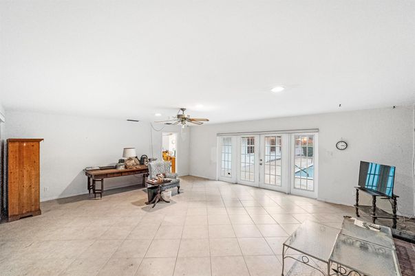 Interior, Piano, Recessed Lighting