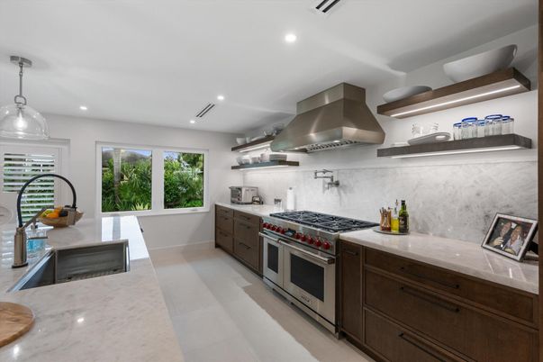 Interior, Kitchen, Pendant Lights, Recessed Lighting, Stainless Steel Appliances