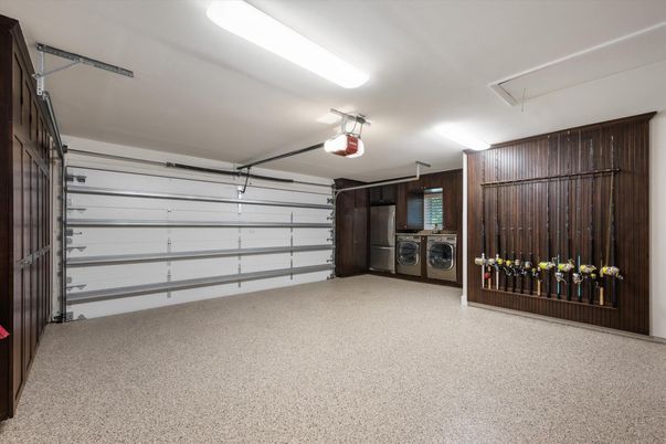 Garage, Interior, Washer