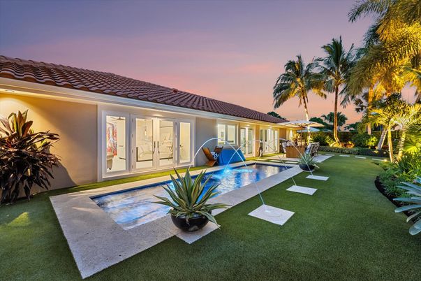 Backyard, Exterior, Pool