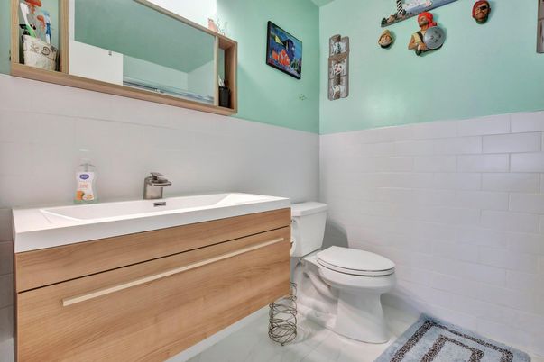 Bathroom, Interior