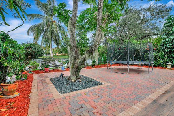 Backyard, Exterior, Playground