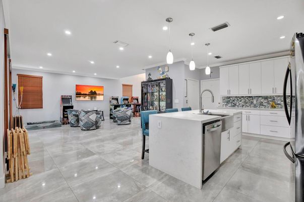 Interior, Kitchen, Pendant Lights, Recessed Lighting