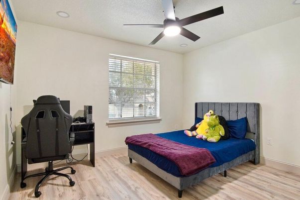 Bedroom, Home Office, Interior, Recessed Lighting, Wood Texture Flooring