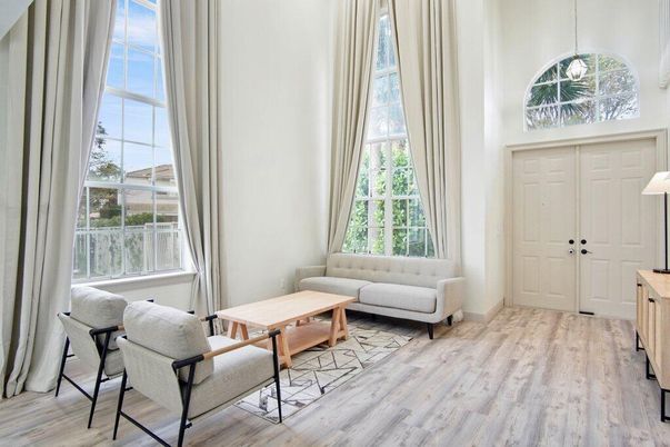 Interior, Pendant Lights, Wood Texture Flooring
