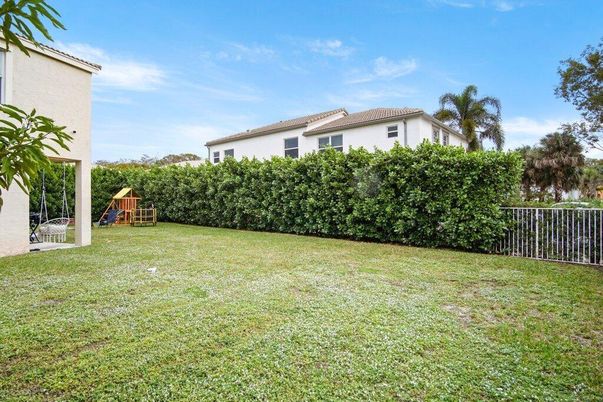 Backyard, Exterior, Playground