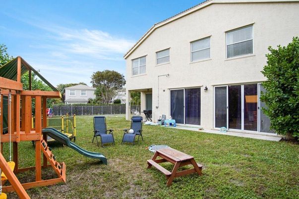 Backyard, Exterior, Playground