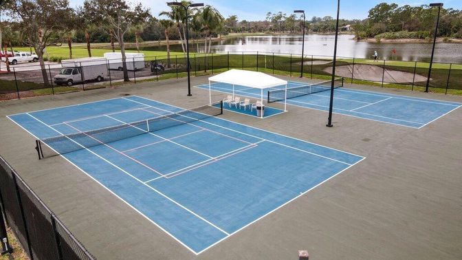 Exterior, Tennis Courts