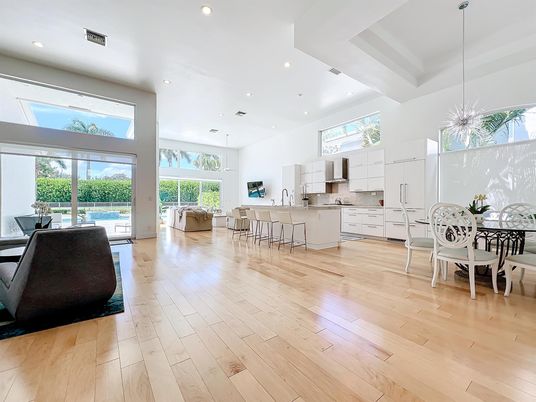 Dining room, Interior, Kitchen, Pendant Lights, Recessed Lighting, Wood Texture Flooring