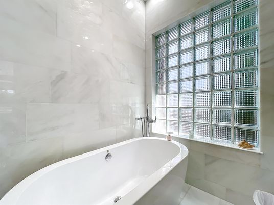 Bathroom, Free Standing Baths, Interior, Marble Walls