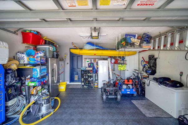 Garage, Interior