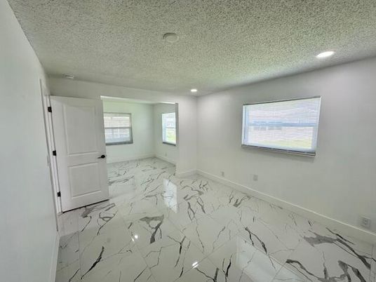 Empty room, Interior, Marble, Recessed Lighting