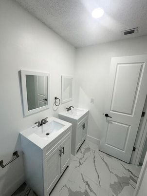 Bathroom, Dual Sink Vanities, Interior, Marble, Recessed Lighting