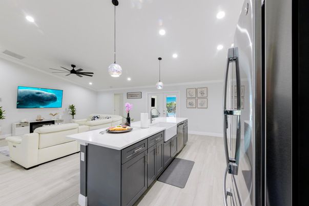 Interior, Kitchen, Living room, Pendant Lights, Recessed Lighting, Wood Texture Flooring