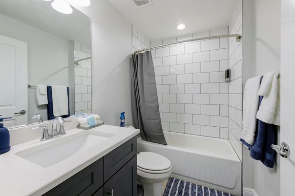 Bathroom, Interior, Recessed Lighting
