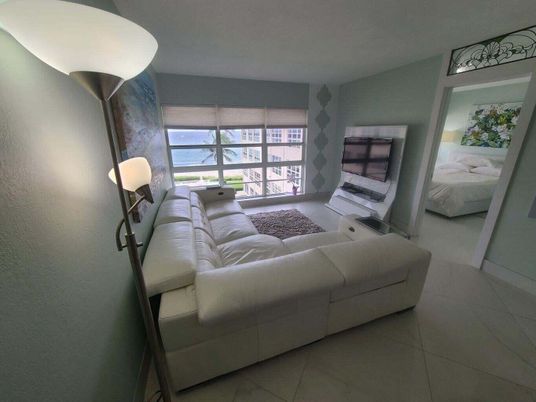 Bedroom, Interior, Water