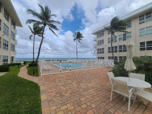 Exterior, Pool, Water