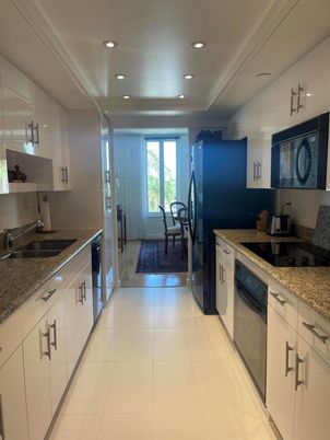 Dining room, Interior, Kitchen, Recessed Lighting