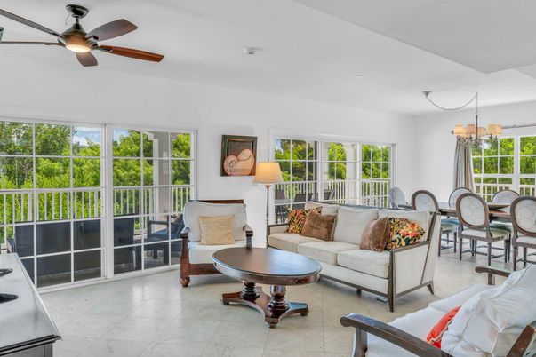 Chandelier, Dining room, Interior, Living room