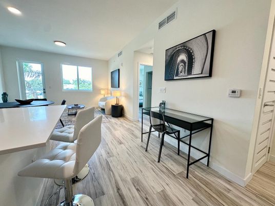 Interior, Recessed Lighting, Wood Texture Flooring