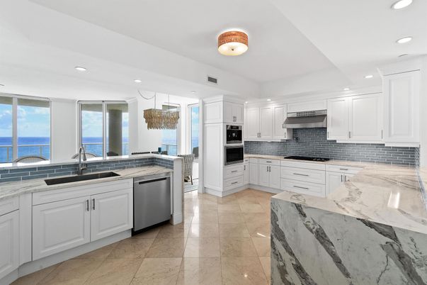Interior, Kitchen, Recessed Lighting, Stainless Steel Appliances, Water