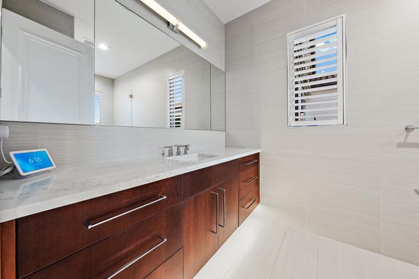 Bathroom, Interior, Recessed Lighting