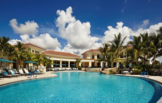 Exterior, Pool, Solar Panels