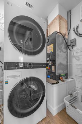 Interior, Utility Closets, Washer, Wood Texture Flooring