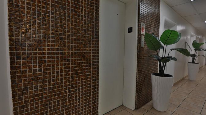 Elevator, Interior