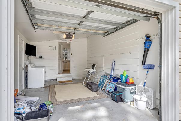 Garage, Interior, Washer