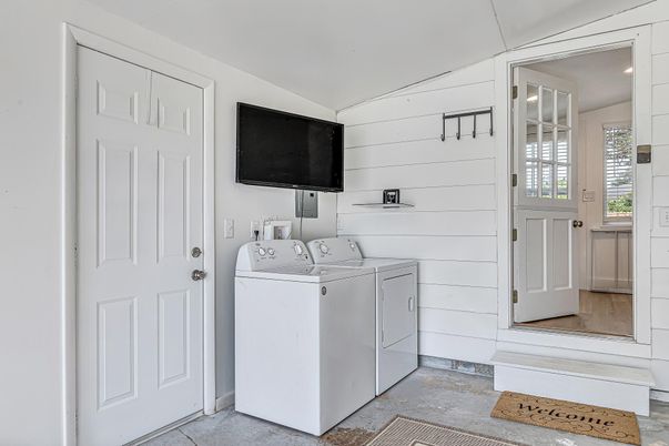 Interior, Recessed Lighting, Washer