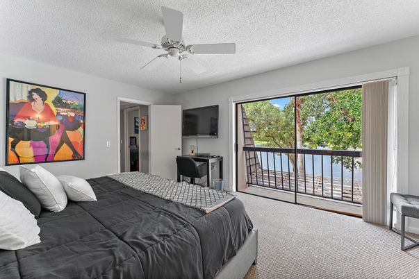 Bedroom, Interior, Water