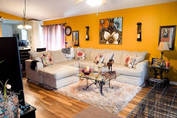 Interior, Living room, Pendant Lights, Wood Texture Flooring