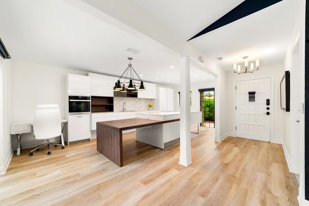Chandelier, Interior, Kitchen, Pendant Lights, Recessed Lighting, Wood Texture Flooring