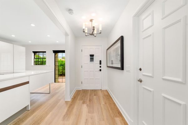 Chandelier, Interior, Recessed Lighting, Wood Texture Flooring