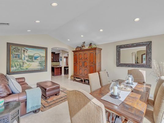 Dining room, Interior, Living room, Recessed Lighting
