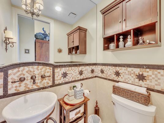 Bathroom, Interior, Recessed Lighting