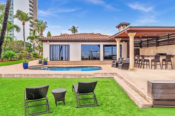 Backyard, Exterior, Pool