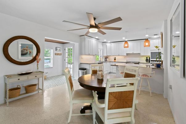 Dining room, Interior, Kitchen, Pendant Lights, Recessed Lighting