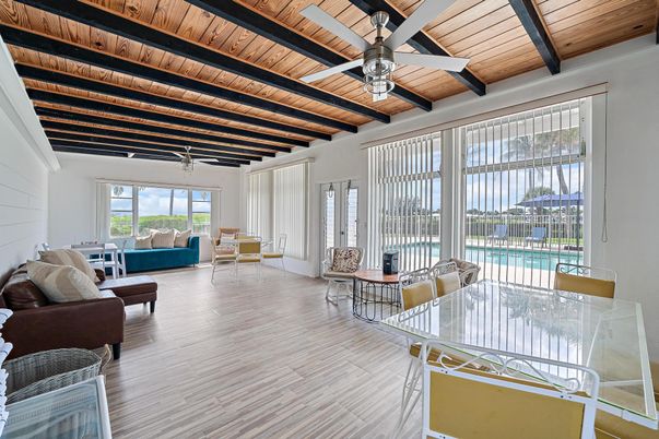Dining room, Interior, Living room, Wooden Beams, Wooden Ceilings, Wood Texture Flooring