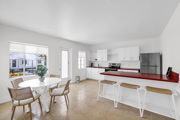 Dining room, Interior, Kitchen, Stainless Steel Appliances