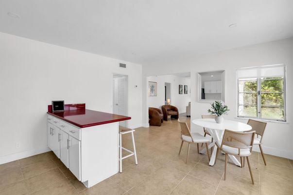 Dining room, Interior