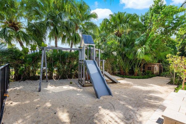 Backyard, Exterior, Playground