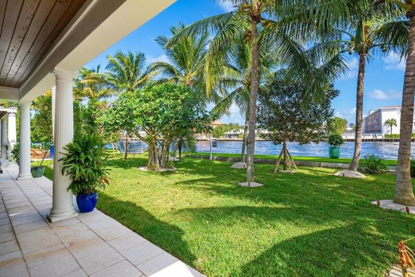 Backyard, Exterior, Lake, Water