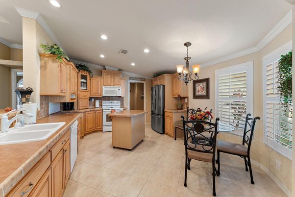 Chandelier, Dining room, Interior, Kitchen, Recessed Lighting, Tile Countertops