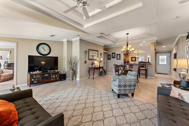 Chandelier, Dining room, Interior, Kitchen, Living room, Recessed Lighting