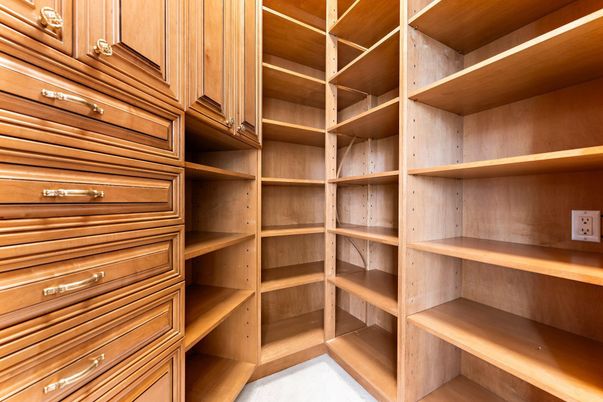 Interior, Walk-in Closets