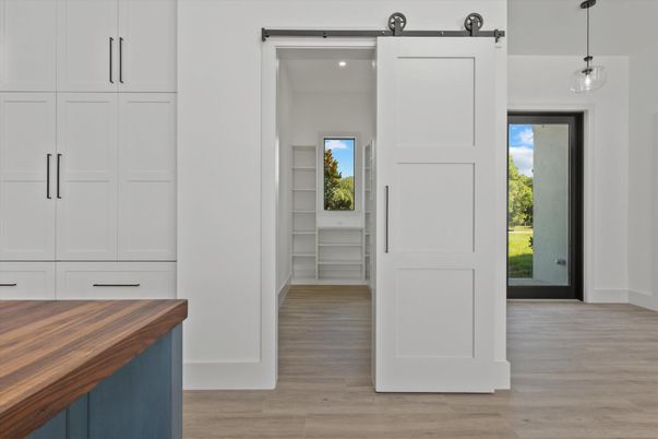 Interior, Pendant Lights, Recessed Lighting, Wood Texture Flooring