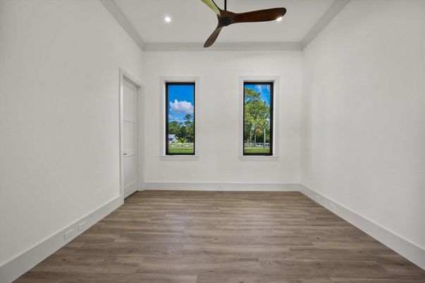 Empty room, Interior, Recessed Lighting, Wood Texture Flooring